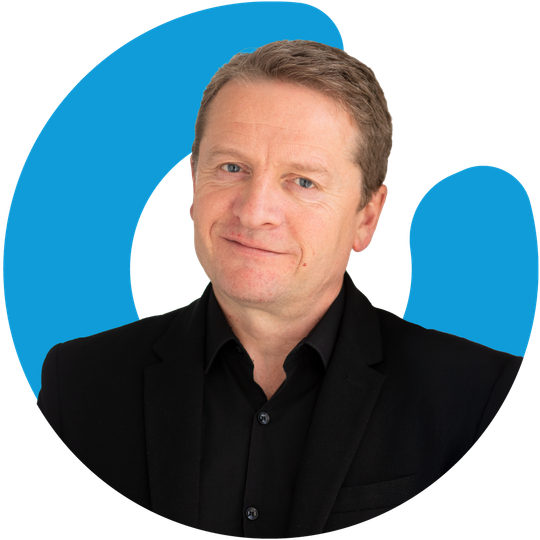 Colin Lewis — autor Retail Media Playbook